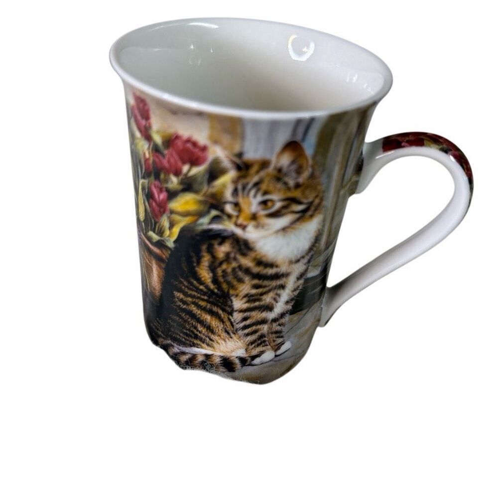 Creative Tops COTTAGE CATS Porcelain Striped Tabby Cat Coffee Mug  England 10oz